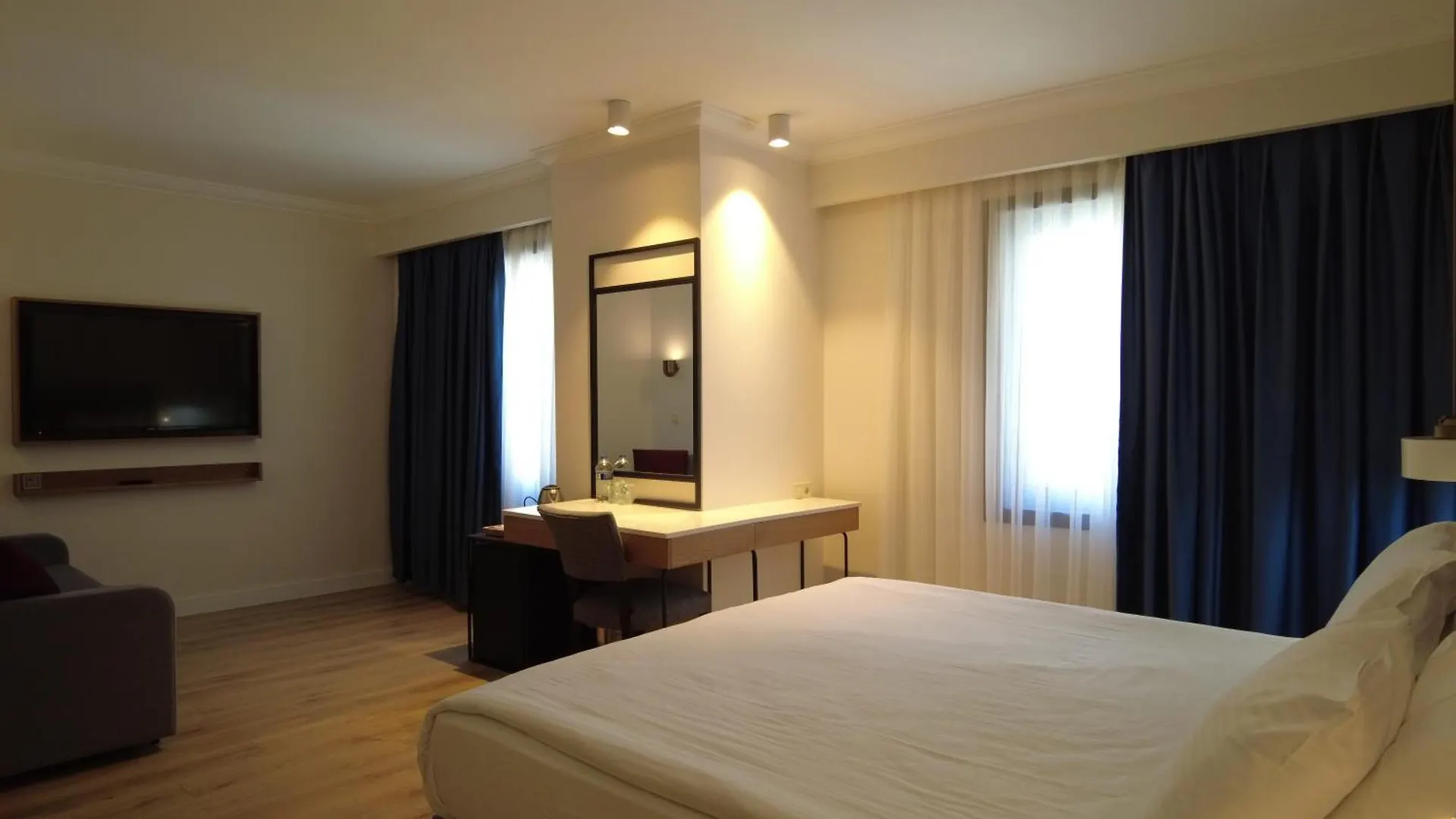 Feronya Hotel Istanbul