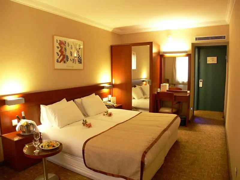 Feronya Hotel Istanbul 4*,